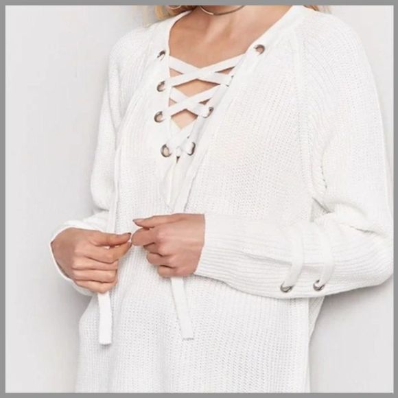 Forever 21 White Lace Up Sweater - Picture 1 of 6